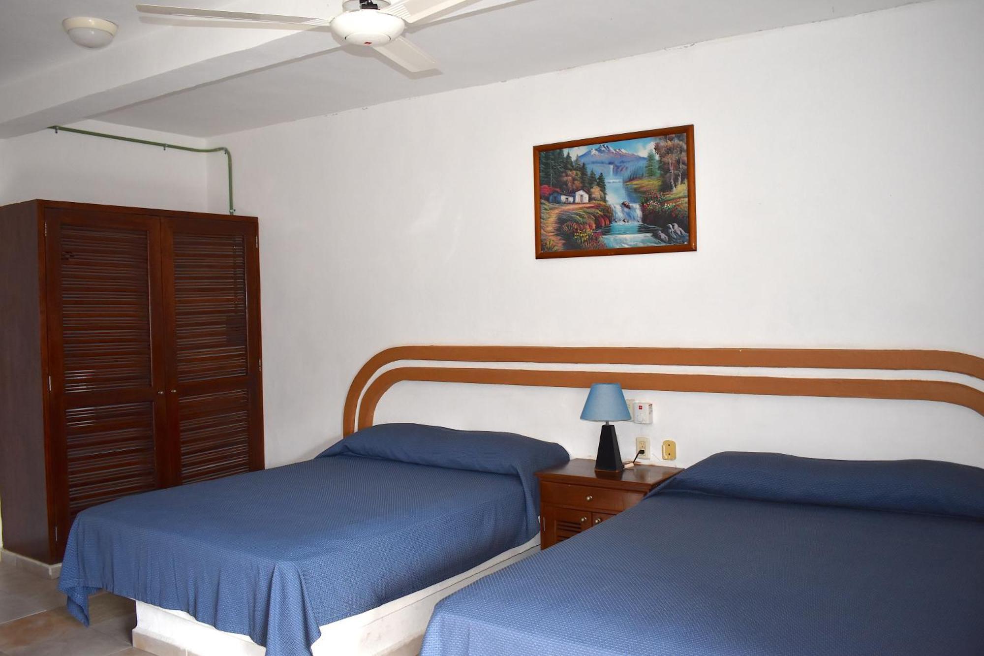 Hotel Plaza Almendros, Ilha das Mulheres Exterior foto